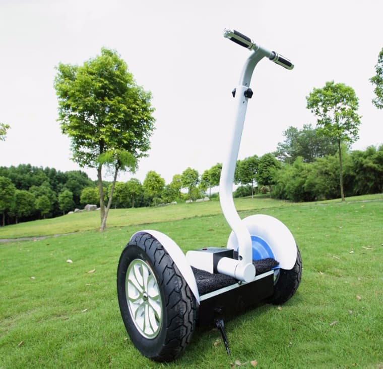 Handless two wheels self balancing vehicle electric scoooter